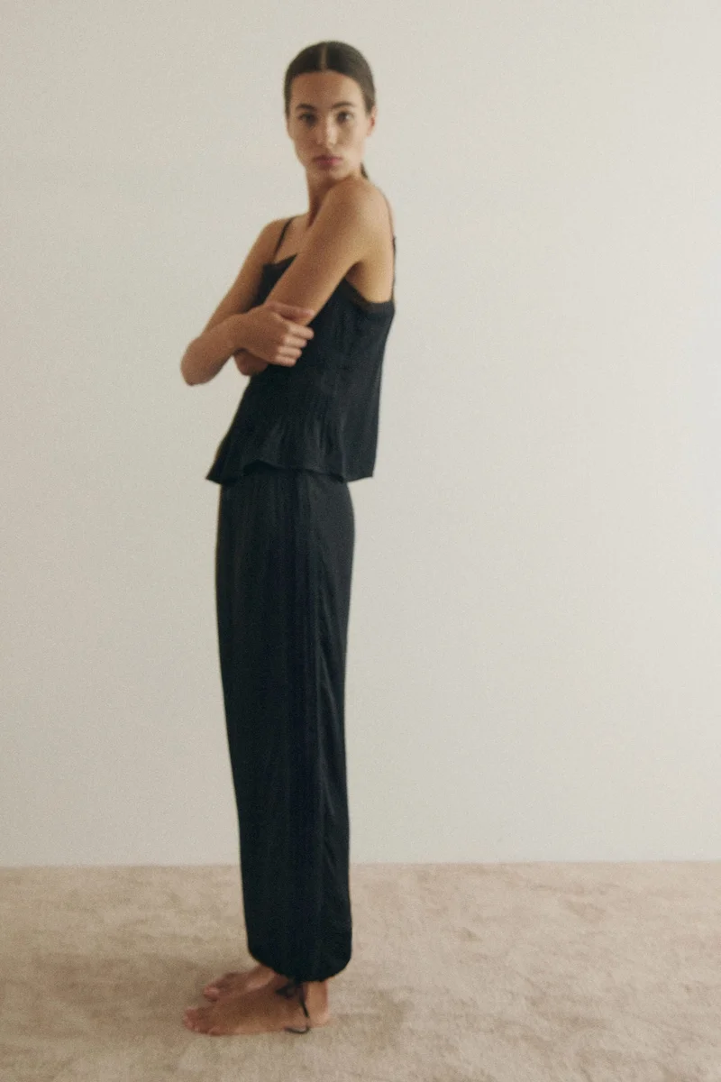 اتش اند ام بنطلون ساتان من الفسكوز